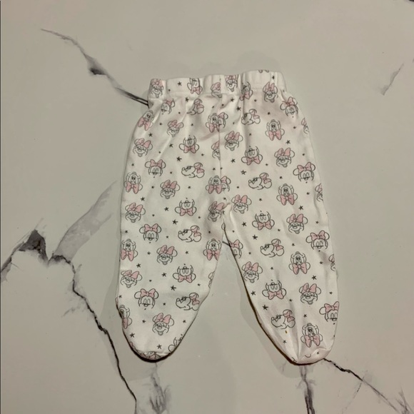 6-9 2-piece Minnie Mouse outfit - Picture 8 of 16